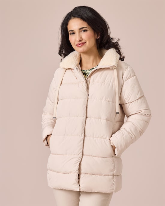 Produktabbildung für Winterjacke mit Teddy-Kragen