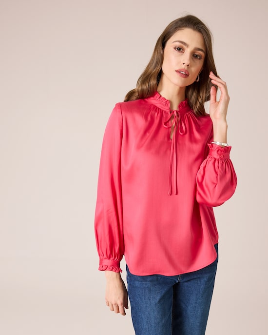 Produktabbildung für Bluse mit Rüschen