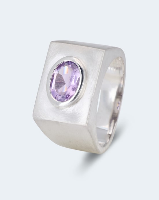 Produktabbildung für Ring mit Amethyst