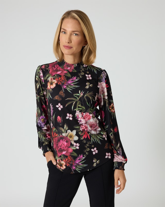 Bluse mit gesmoktem Stehkragen