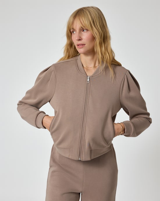Produktabbildung für "Seidentraum Luxury" Blouson