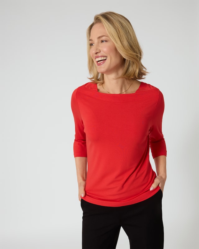 Shirt mit U-Boot-Ausschnitt