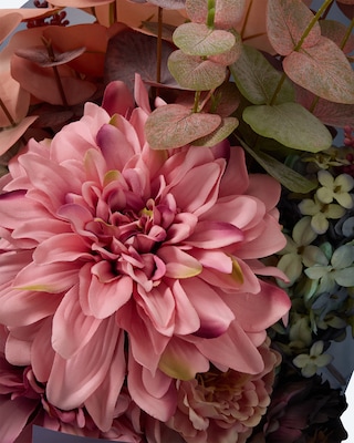 Produktabbildung 5 für Blumen-Arrangement im Seidenpapier