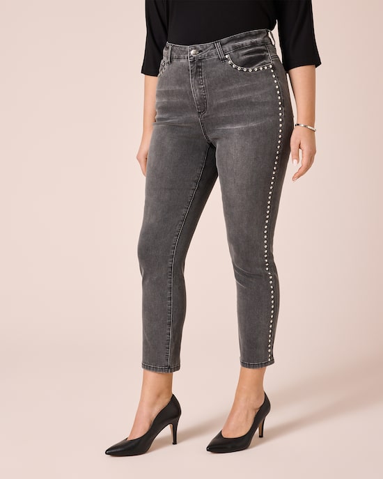 Produktabbildung für Jeans mit Nieten