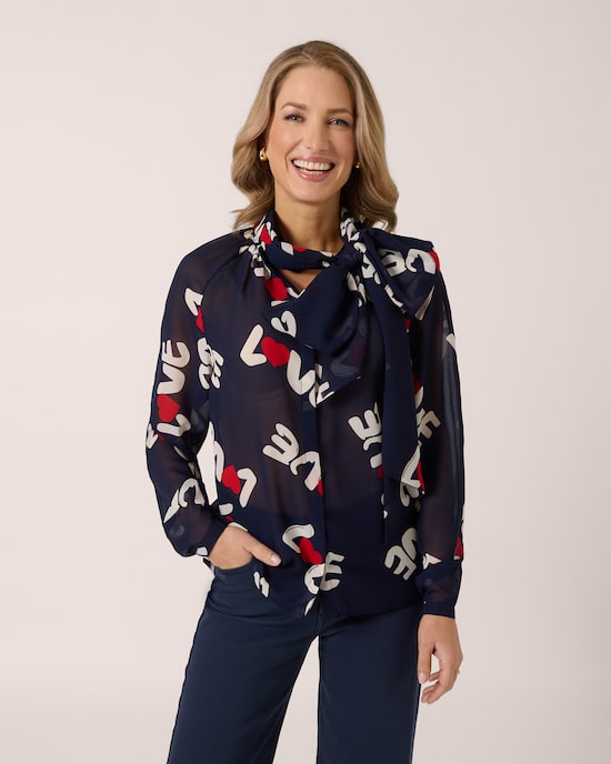 Produktabbildung für Bluse "Love" mit Schluppe