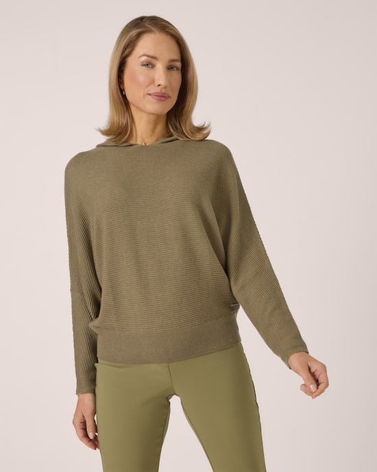 Produktabbildung für Pullover mit Fledermausärmeln