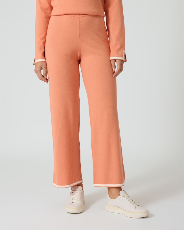 Hose mit Kontrastdetails