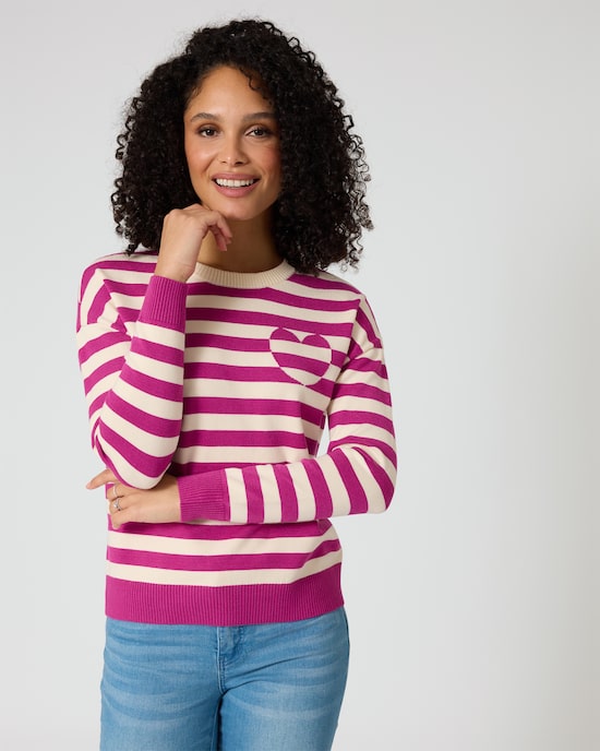Produktabbildung für Streifenpullover mit Herzdetail