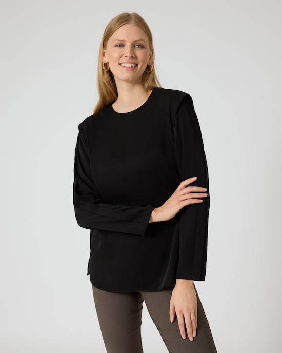Produktabbildung für Shirt mit Schulterbetonung