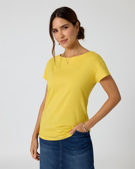 Produktabbildung für Shirt mit U-Boot-Ausschnitt