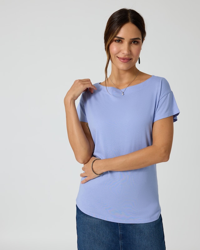Shirt mit U-Boot-Ausschnitt