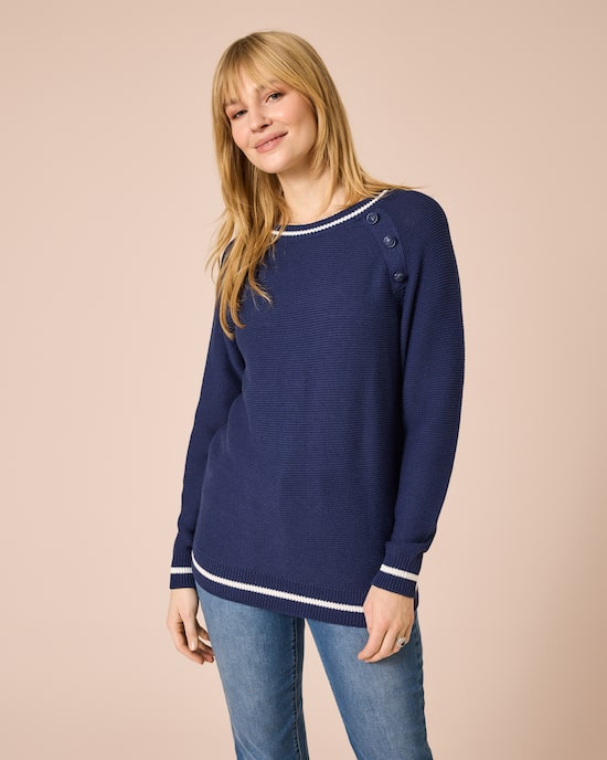 Produktabbildung für Pullover mit Streifen & Dekoknöpfen