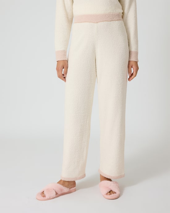 Produktabbildung für Strickhose in Lammfell-Optik
