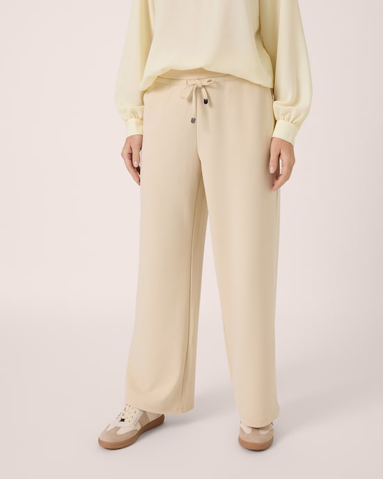 Produktabbildung für "Techno-Stretch"-Hose mit Bindedetail