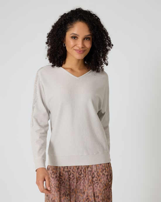 Produktabbildung für Pullover mit Cut-Outs