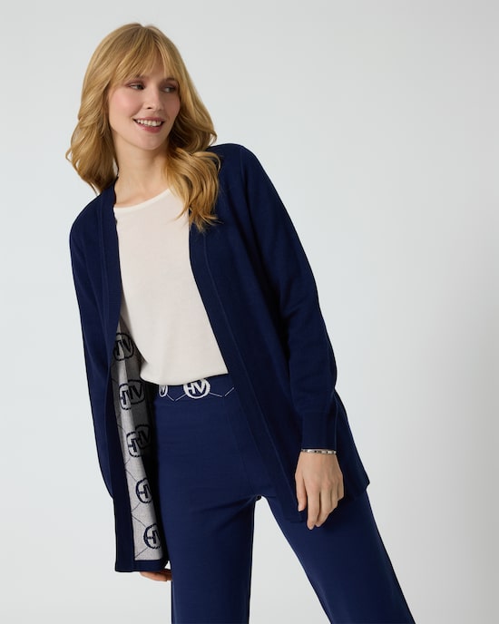 Produktabbildung für Longcardigan mit Signatur