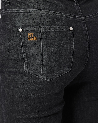 Produktabbildung 6 für Basic Jeans mit Nylah Stickerei