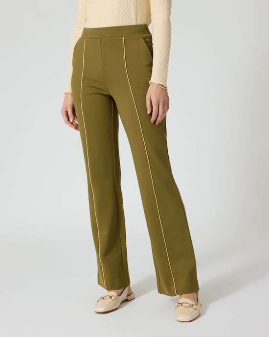 Produktabbildung für Schlupfhose im Flared Style