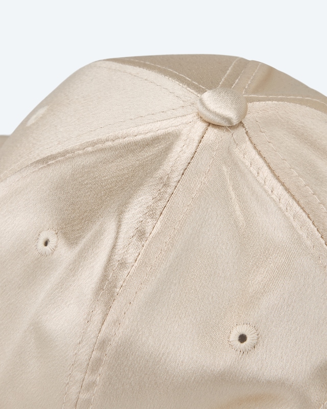 Basecap in Satinoptik
