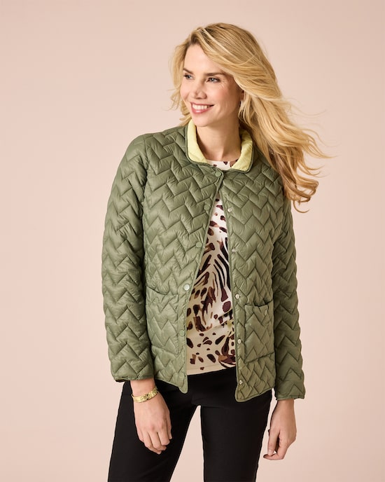 Produktabbildung für Steppjacke mit kontrastfarbigem Futter