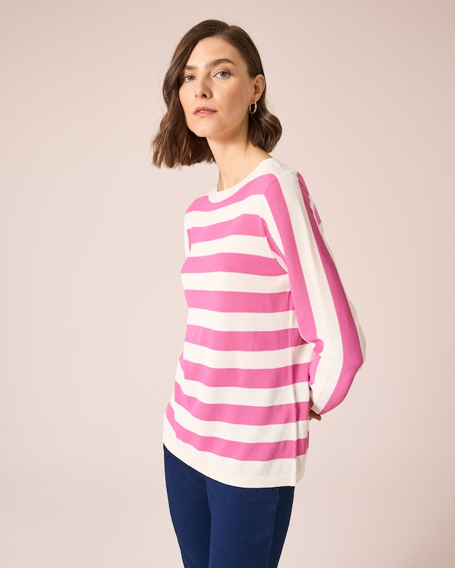 Pullover mit Streifen