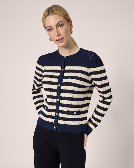 Produktabbildung für Strickjacke mit Streifen