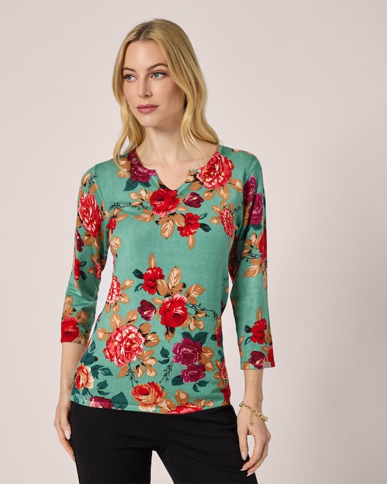 Produktabbildung für Classic Pullover "Rosenranken"