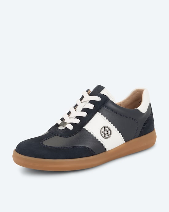 Produktabbildung für Sneaker mit THOM-Stern-Emblem