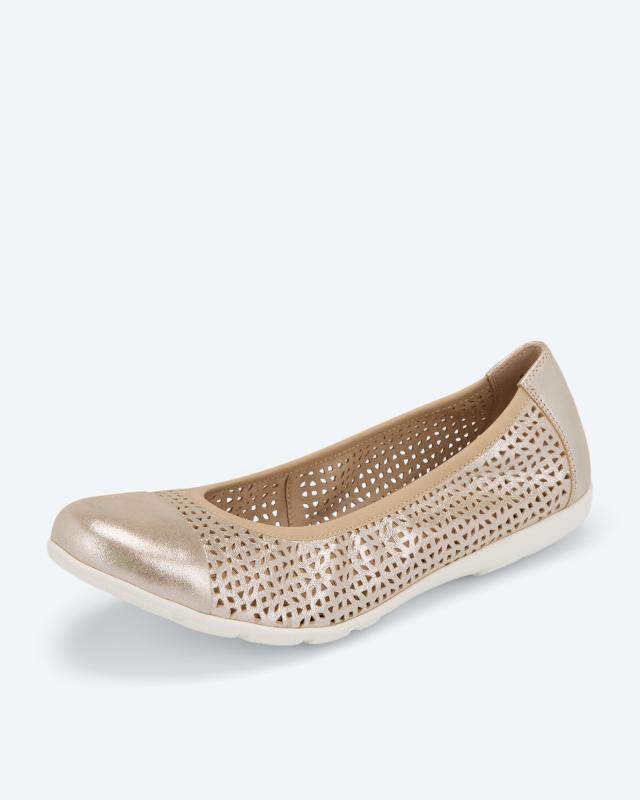 Ballerina mit Perforation