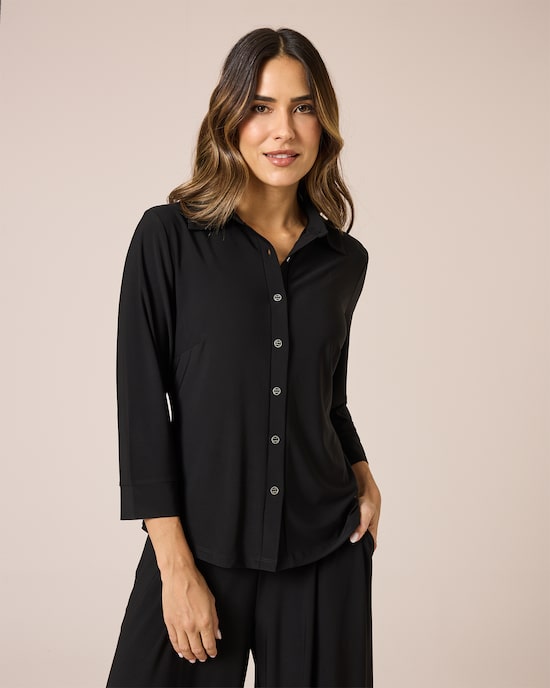 Produktabbildung für Bluse mit Logodetail