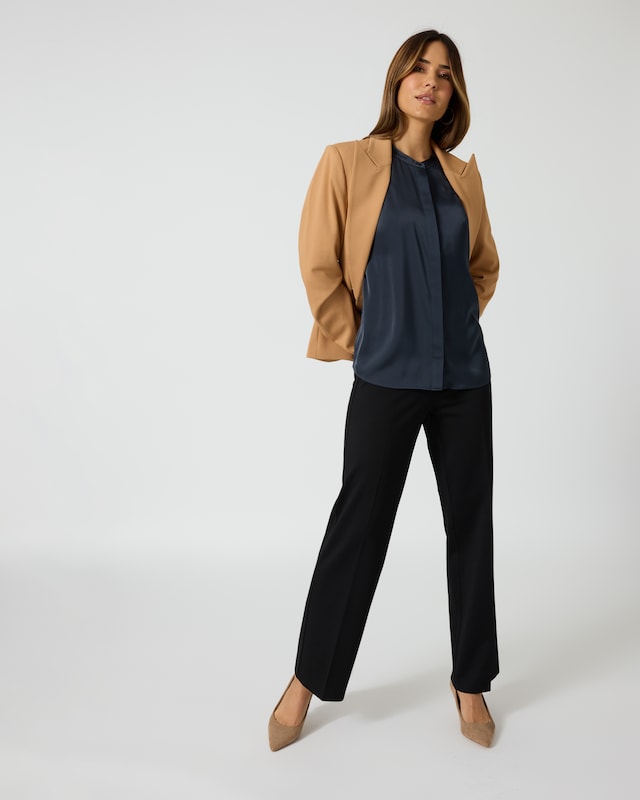Satinbluse im Unidesign