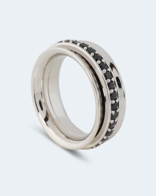 Ring mit Spinell