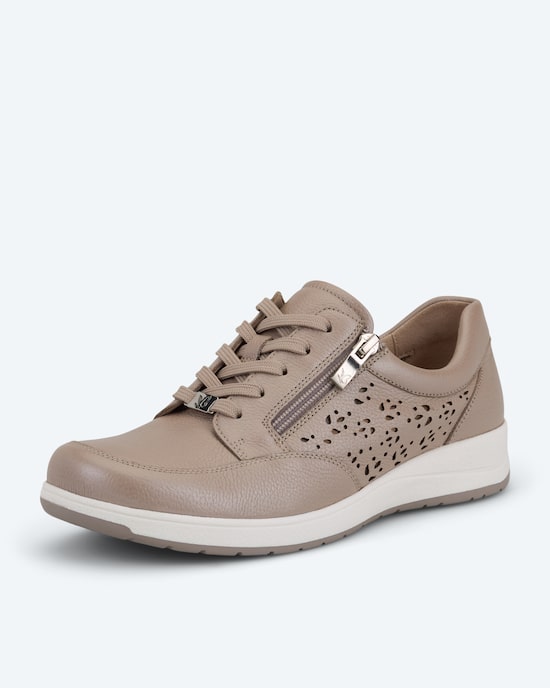 Produktabbildung für Sneaker in Weite H mit Perforation