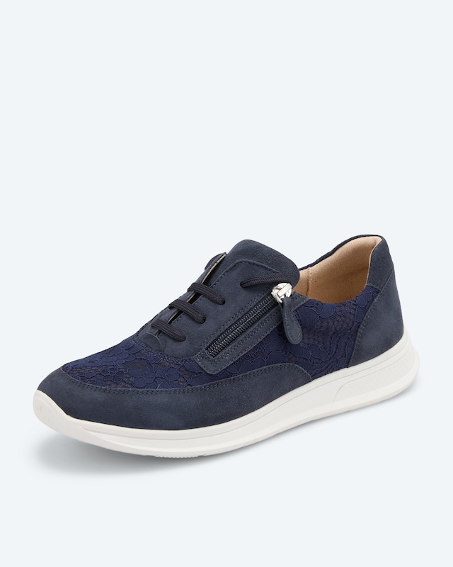 Sneaker mit Blumenspitze