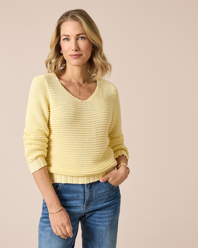 Pullover aus Bändchengarn