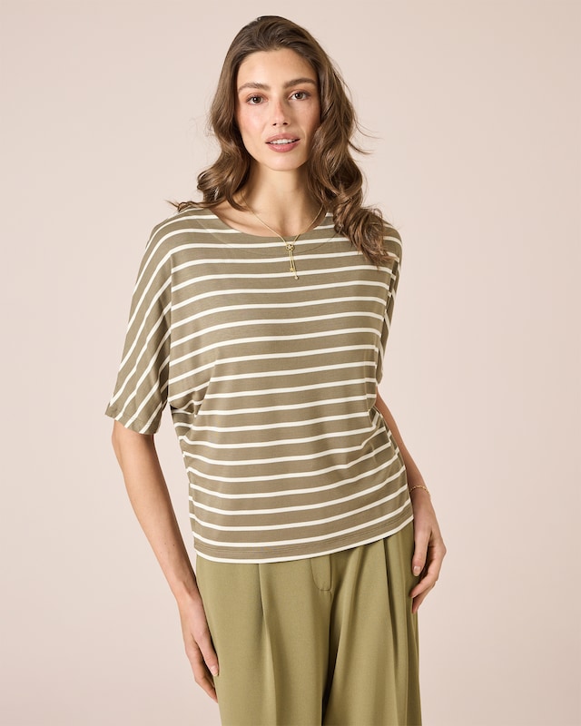 Shirt mit angeschnittenem Arm
