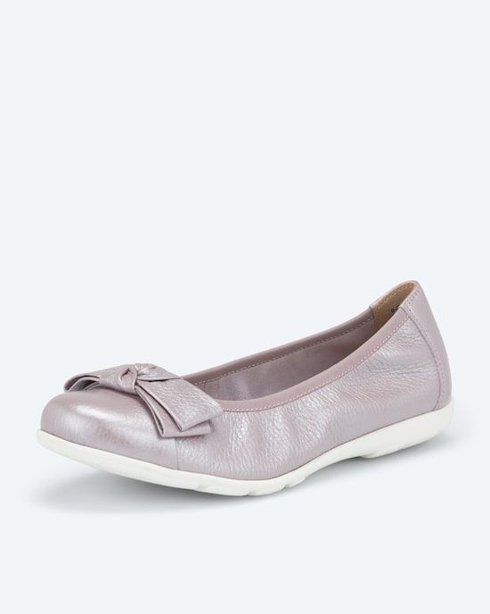 Produktabbildung für Ballerina mit Lederschleife