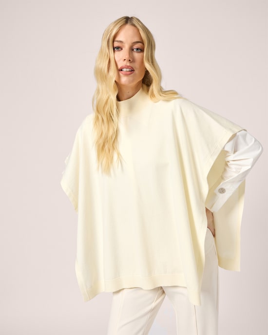 Produktabbildung für Strick-Poncho mit Stehkragen