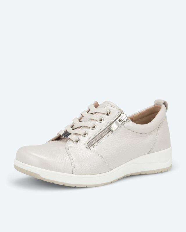 Sneaker in Weite H