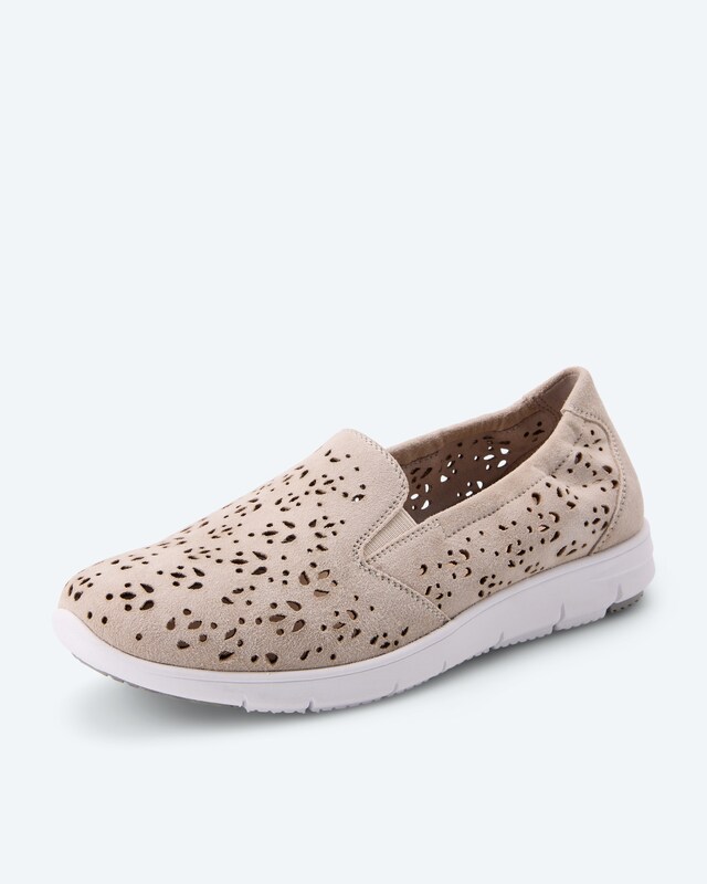 Slipper mit Lochmuster