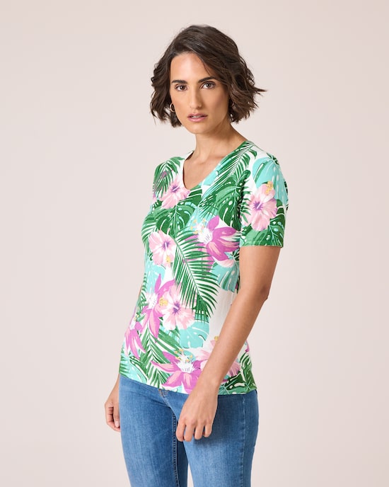 Produktabbildung für Classic Pullover "Tropical Flowers"