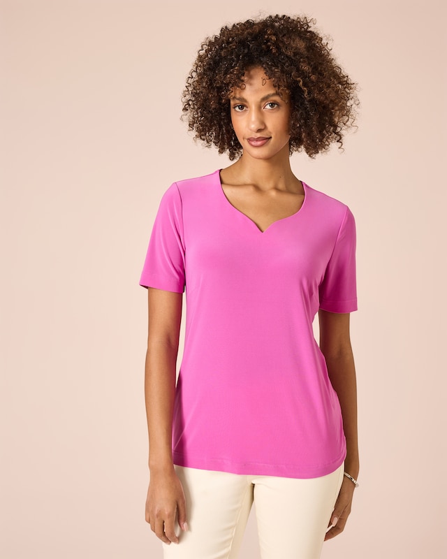 Shirt mit Herzausschnitt
