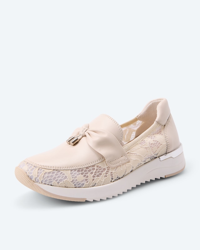 Loafer mit Spitze