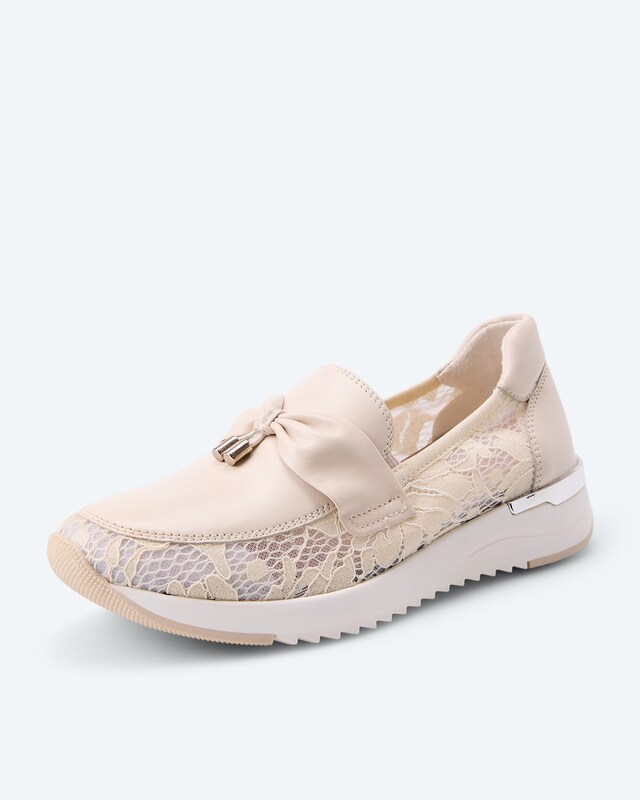 Loafer mit Spitze