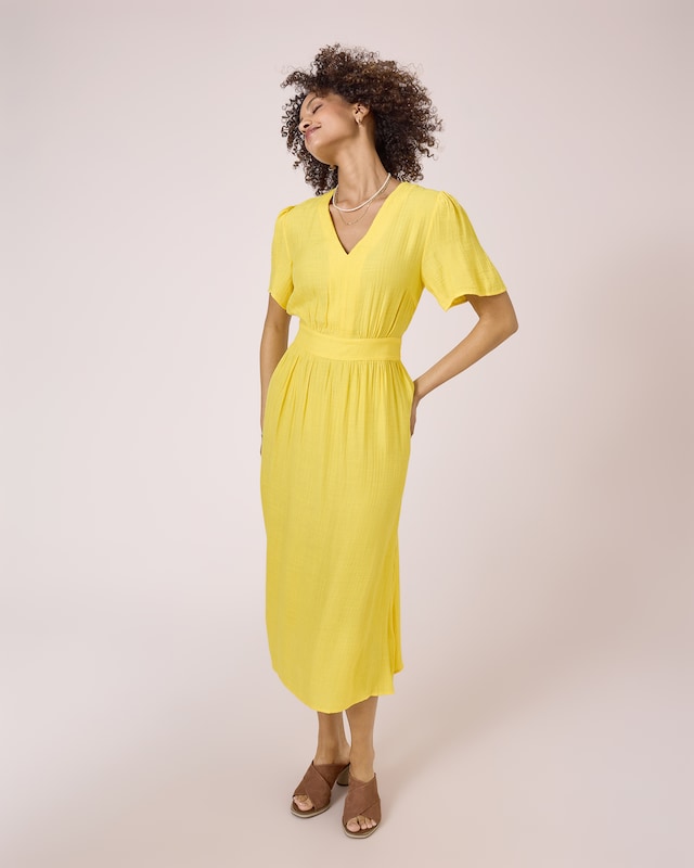 Kleid mit Struktur