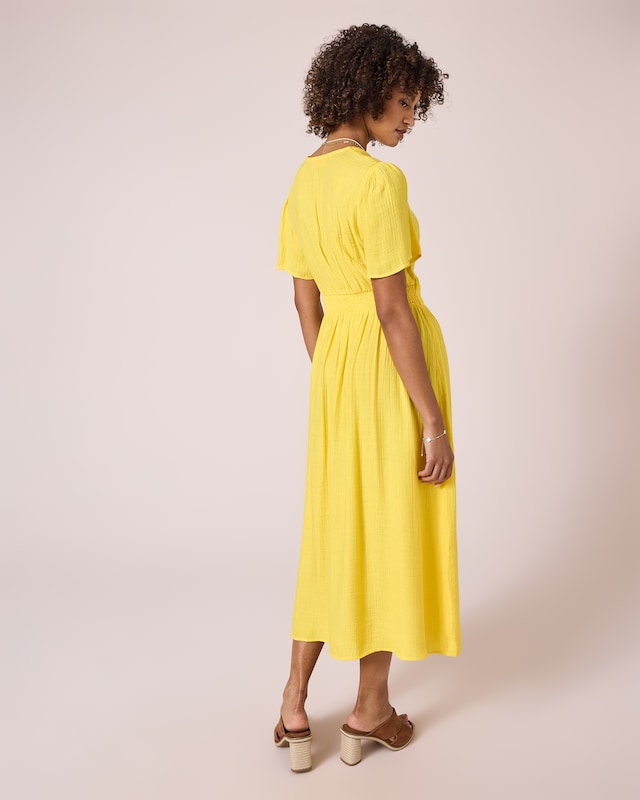 Kleid mit Struktur