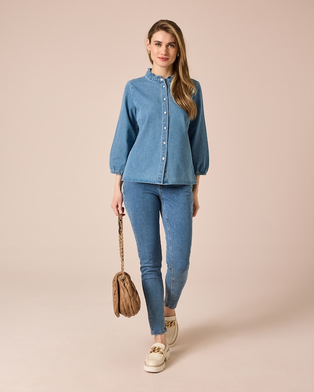 Jeans mit Naht-Details