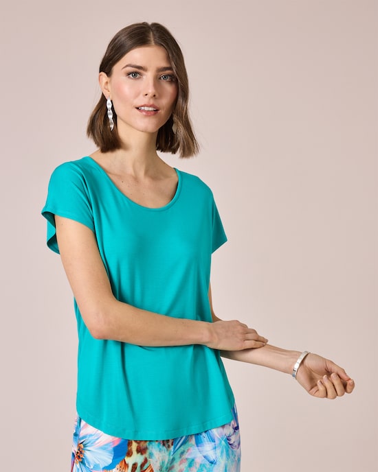 Produktabbildung für Shirt mit Rückenausschnitt
