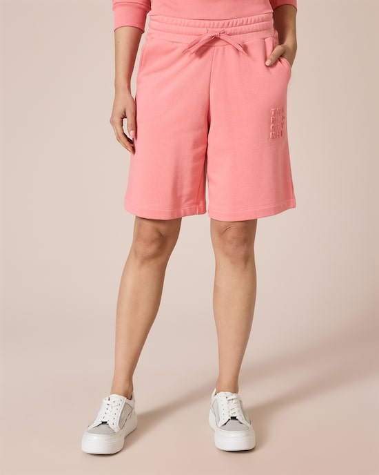 Produktabbildung für Sweatshorts "Thom With Love"
