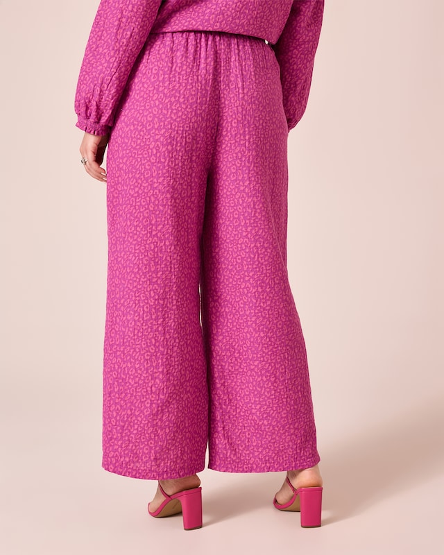 Musselinhose mit Animal-Druck